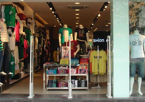 2016qq服装店名字,简单易记还好听