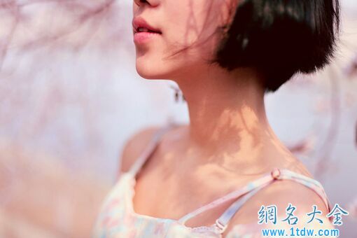 伤感女生图片